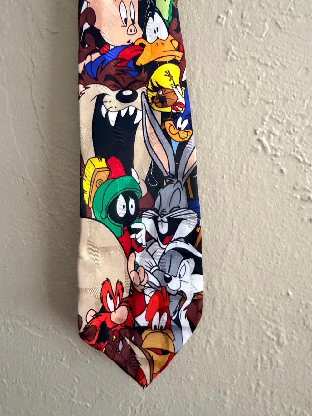 Vintage Warner Bros. Looney Tunes Character Tie - Black & Red Accents